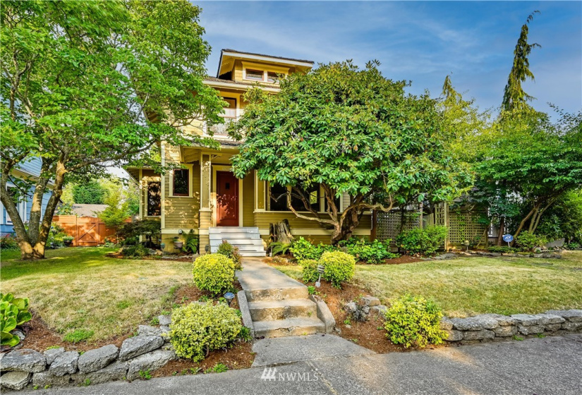 1713 Hoyt, Everett, Washington 98201, 5 Bedrooms Bedrooms, ,2 BathroomsBathrooms,Residential,For Sale,Hoyt,NWM1832018