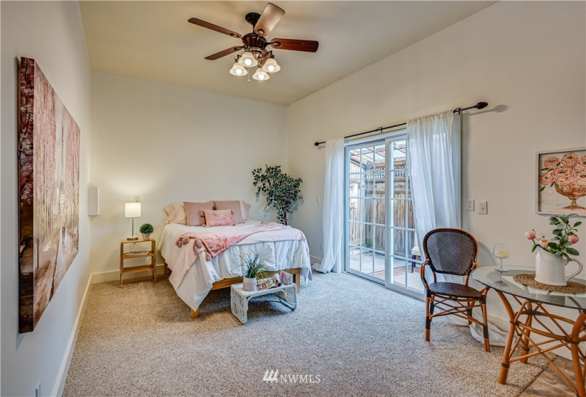 1713 Hoyt, Everett, Washington 98201, 5 Bedrooms Bedrooms, ,2 BathroomsBathrooms,Residential,For Sale,Hoyt,NWM1832018