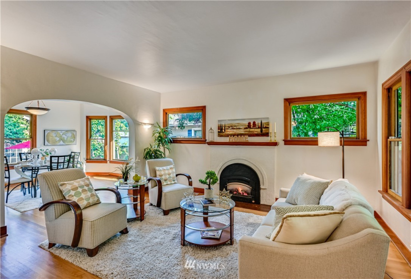 1713 Hoyt, Everett, Washington 98201, 5 Bedrooms Bedrooms, ,2 BathroomsBathrooms,Residential,For Sale,Hoyt,NWM1832018