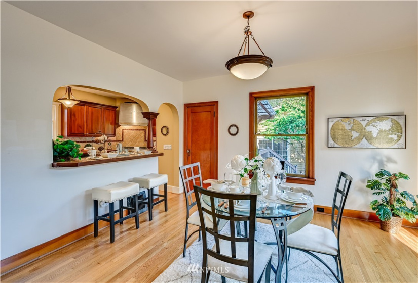 1713 Hoyt, Everett, Washington 98201, 5 Bedrooms Bedrooms, ,2 BathroomsBathrooms,Residential,For Sale,Hoyt,NWM1832018