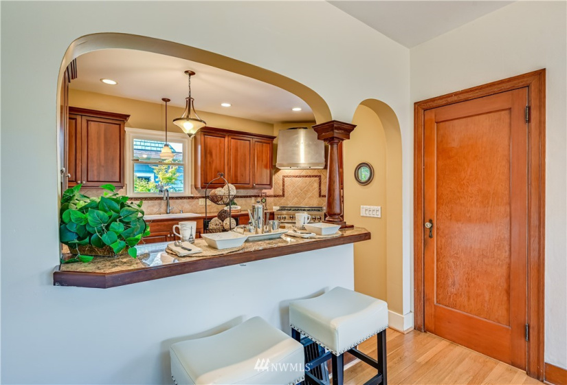 1713 Hoyt, Everett, Washington 98201, 5 Bedrooms Bedrooms, ,2 BathroomsBathrooms,Residential,For Sale,Hoyt,NWM1832018