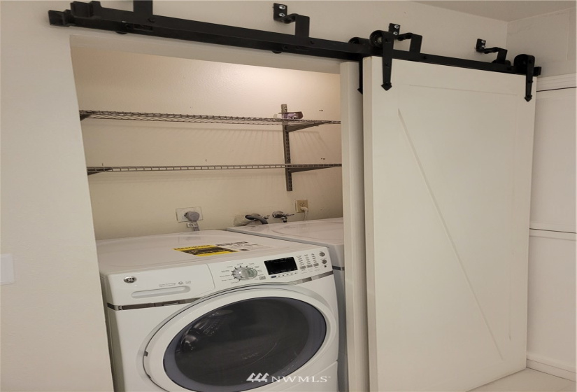 2401 8th, Seattle, Washington 98103, 1 Bedroom Bedrooms, ,1 BathroomBathrooms,Residential,For Sale,MCGRAW PARK CONDOMINIUM,8th,NWM1833099