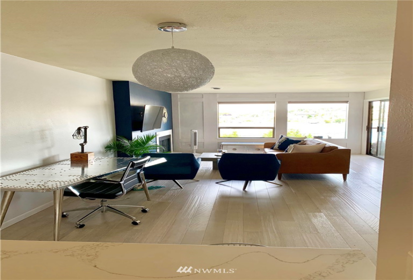 2401 8th, Seattle, Washington 98103, 1 Bedroom Bedrooms, ,1 BathroomBathrooms,Residential,For Sale,MCGRAW PARK CONDOMINIUM,8th,NWM1833099