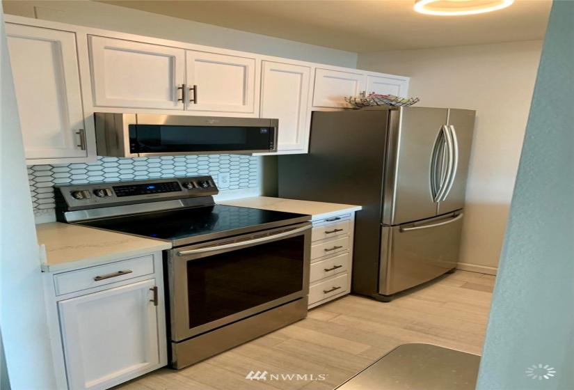 2401 8th, Seattle, Washington 98103, 1 Bedroom Bedrooms, ,1 BathroomBathrooms,Residential,For Sale,MCGRAW PARK CONDOMINIUM,8th,NWM1833099