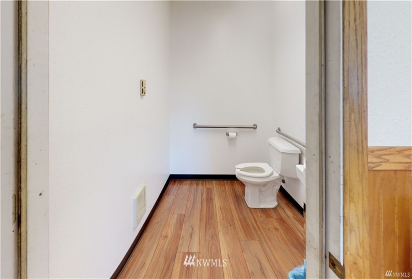 887 Washington, Sequim, Washington 98382, ,Commercial Sale,For Sale,Washington,NWM1833166