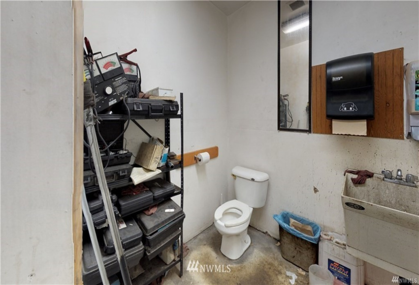 887 Washington, Sequim, Washington 98382, ,Commercial Sale,For Sale,Washington,NWM1833166