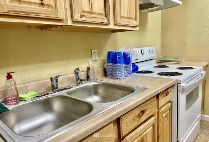 301 3rd, Renton, Washington 98057, ,Residential Lease,For Rent,3rd,NWM1833214