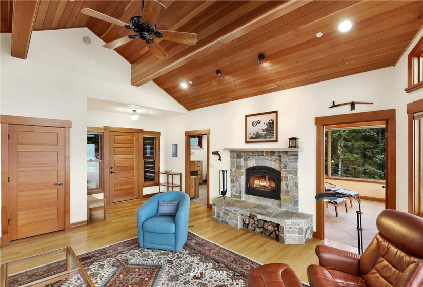 887 Chuckanut Ridge, Bow, Washington 98232, 3 Bedrooms Bedrooms, ,1 BathroomBathrooms,Residential,For Sale,Chuckanut Ridge,NWM1833124