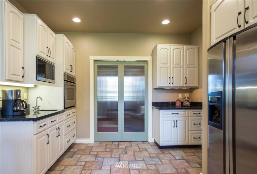 5768 Willow Springs, Ferndale, Washington 98248, ,Residential,For Sale,Northwest County Acres,Willow Springs,NWM1833243