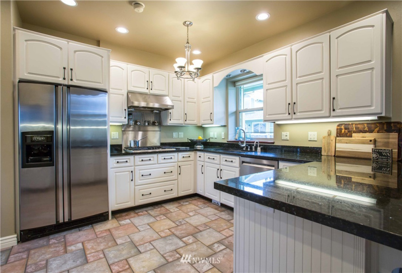 5768 Willow Springs, Ferndale, Washington 98248, ,Residential,For Sale,Northwest County Acres,Willow Springs,NWM1833243