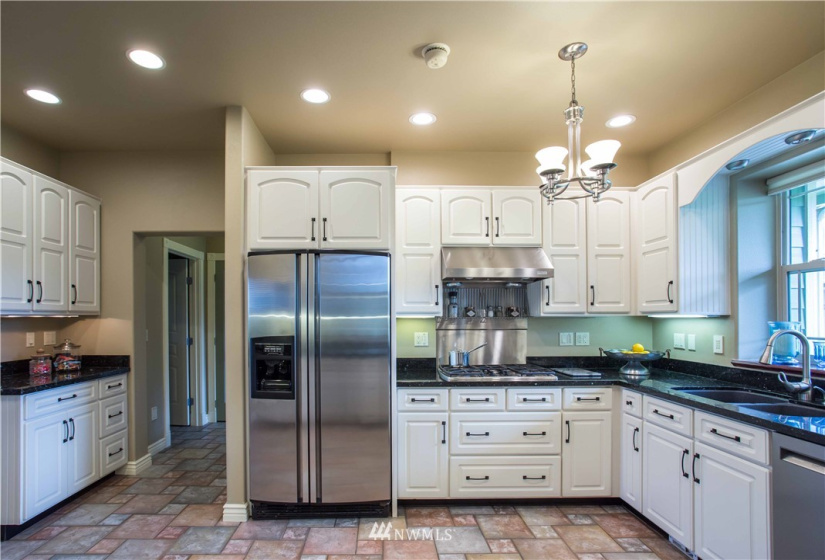 5768 Willow Springs, Ferndale, Washington 98248, ,Residential,For Sale,Northwest County Acres,Willow Springs,NWM1833243