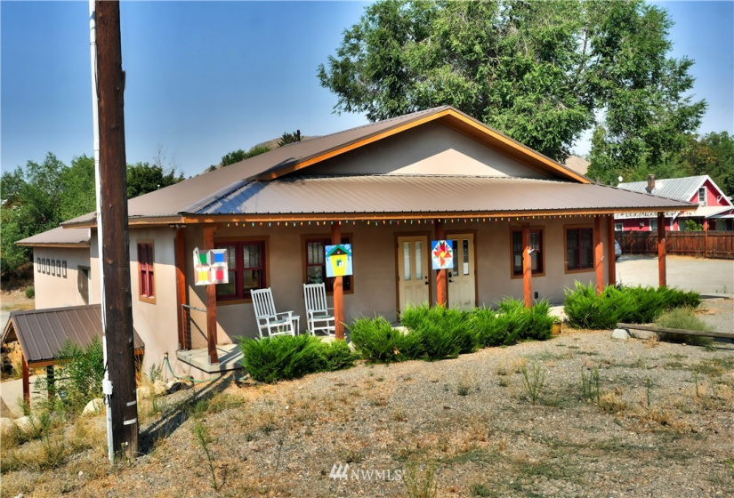 309 Methow Valley Hwy 20, Twisp, Washington 98856, ,Commercial Sale,For Sale,Methow Valley Hwy 20,NWM1819553