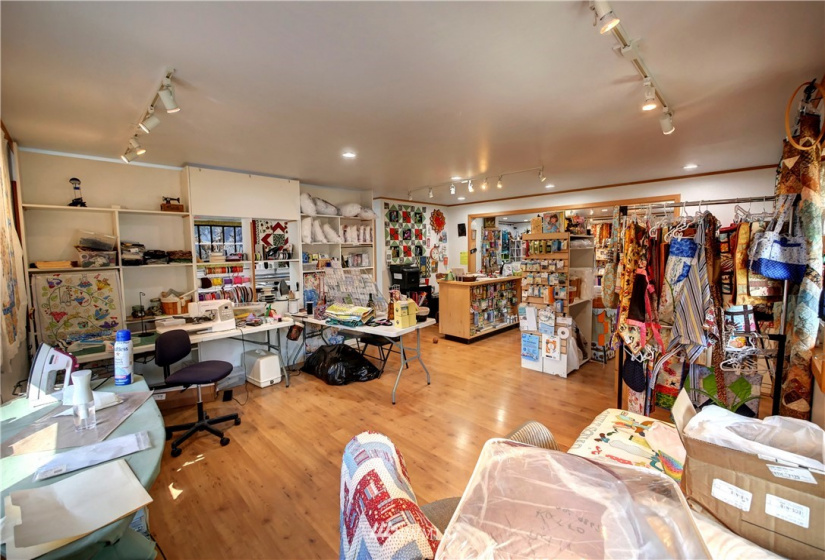 309 Methow Valley Hwy 20, Twisp, Washington 98856, ,Commercial Sale,For Sale,Methow Valley Hwy 20,NWM1819553