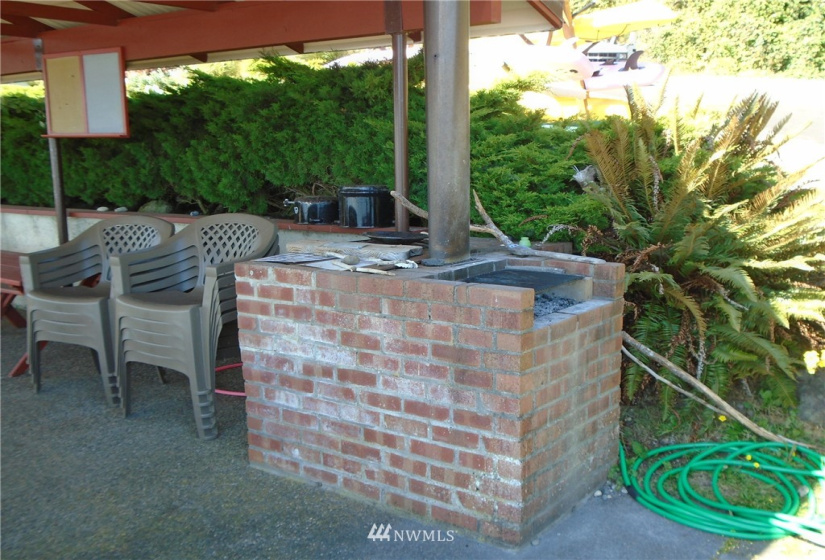 9307 Key Peninsula Highway, Longbranch, Washington 98351, 3 Bedrooms Bedrooms, ,3 BathroomsBathrooms,Residential,For Sale,Longbranch Shores,Key Peninsula Highway,NWM1823924