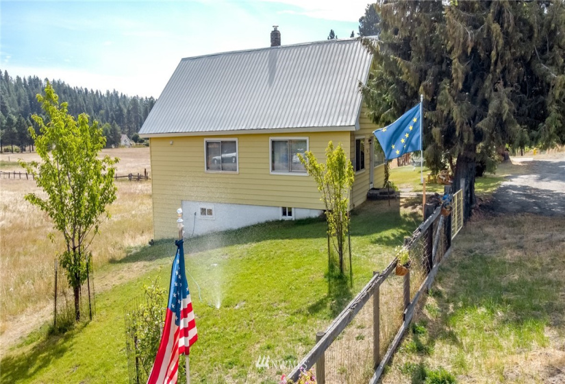 3811 SR 903, Roslyn, Washington 98941, 3 Bedrooms Bedrooms, ,1 BathroomBathrooms,Residential,For Sale,SR 903,NWM1833992