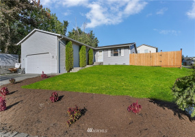 9805 65th, Snohomish, Washington 98270, 3 Bedrooms Bedrooms, ,1 BathroomBathrooms,Residential,For Sale,65th,NWM1833729