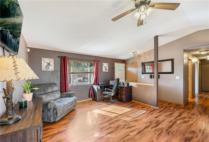 9805 65th, Snohomish, Washington 98270, 3 Bedrooms Bedrooms, ,1 BathroomBathrooms,Residential,For Sale,65th,NWM1833729