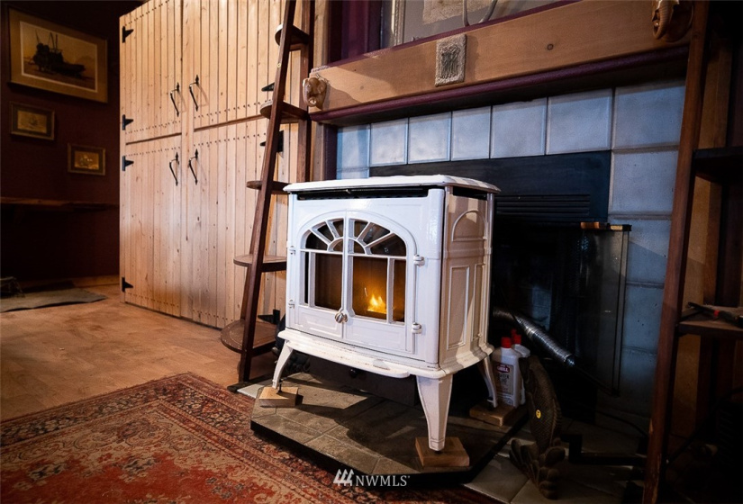 9 Canyon Spur, Oroville, Washington 98844, 4 Bedrooms Bedrooms, ,2 BathroomsBathrooms,Residential,For Sale,Canyon Spur,NWM1834103