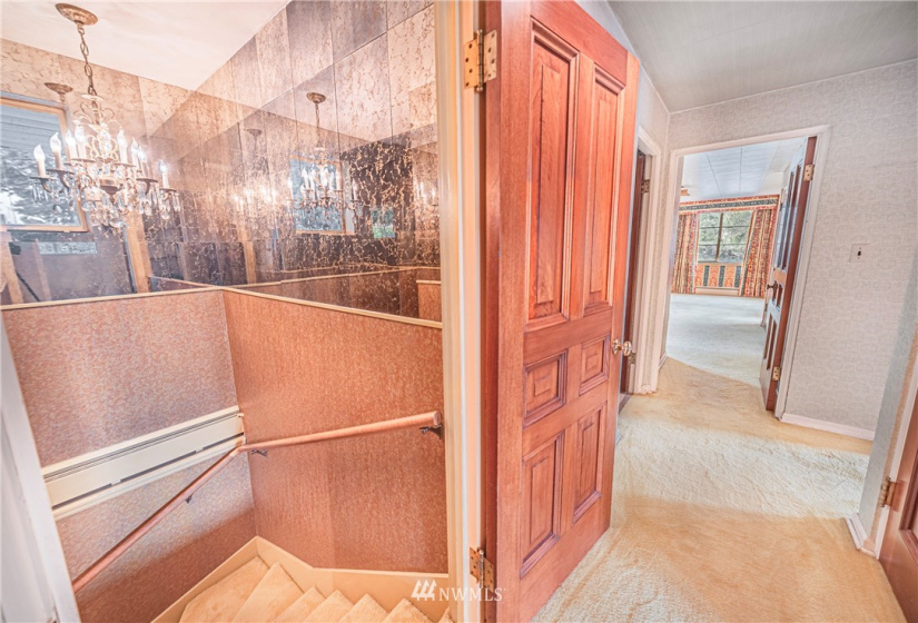 1102 Craig, Ellensburg, Washington 98926, 7 Bedrooms Bedrooms, ,3 BathroomsBathrooms,Residential,For Sale,Craig,NWM1834179