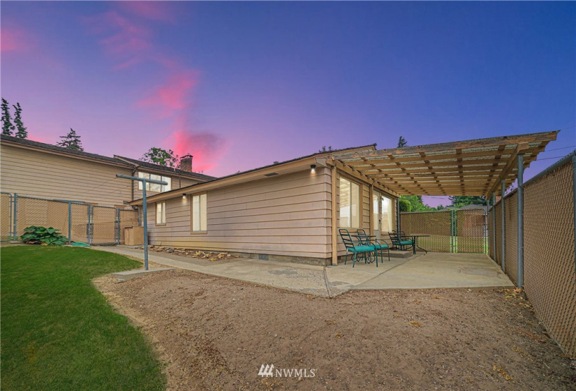 1102 Craig, Ellensburg, Washington 98926, 7 Bedrooms Bedrooms, ,3 BathroomsBathrooms,Residential,For Sale,Craig,NWM1834179