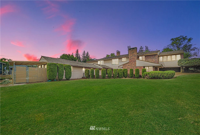 1102 Craig, Ellensburg, Washington 98926, 7 Bedrooms Bedrooms, ,3 BathroomsBathrooms,Residential,For Sale,Craig,NWM1834179