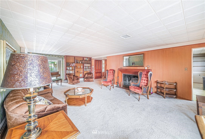 1102 Craig, Ellensburg, Washington 98926, 7 Bedrooms Bedrooms, ,3 BathroomsBathrooms,Residential,For Sale,Craig,NWM1834179