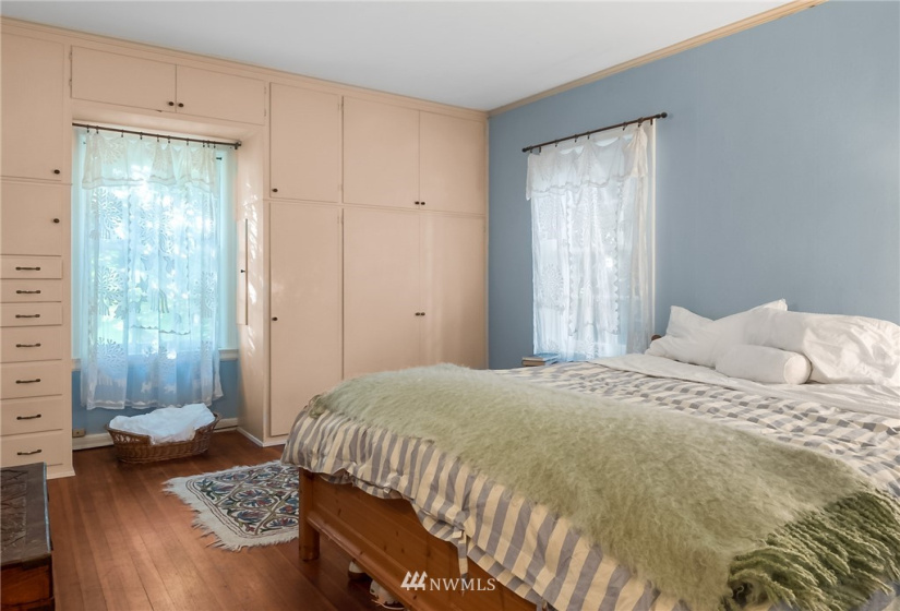 8017 Thorne, Lakewood, Washington 98498, 6 Bedrooms Bedrooms, ,3 BathroomsBathrooms,Residential,For Sale,Thorne,NWM1829555