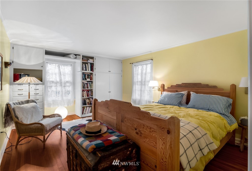 8017 Thorne, Lakewood, Washington 98498, 6 Bedrooms Bedrooms, ,3 BathroomsBathrooms,Residential,For Sale,Thorne,NWM1829555