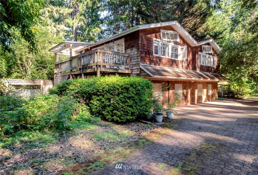 8017 Thorne, Lakewood, Washington 98498, 6 Bedrooms Bedrooms, ,3 BathroomsBathrooms,Residential,For Sale,Thorne,NWM1829555