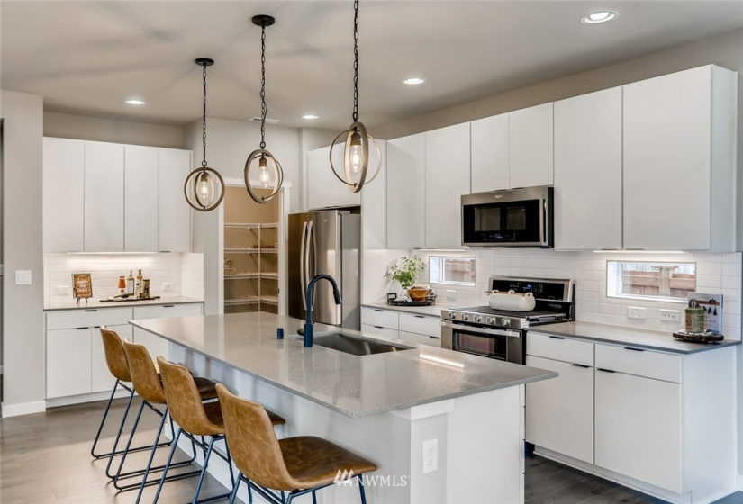 22548 70th, Mountlake Terrace, Washington 98043, 3 Bedrooms Bedrooms, ,2 BathroomsBathrooms,Residential,For Sale,Creekside Meadows,70th,NWM1834412