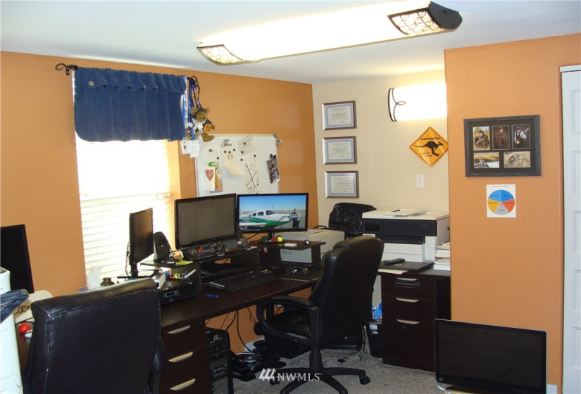 1017 Ivy, Moses Lake, Washington 98837, 4 Bedrooms Bedrooms, ,1 BathroomBathrooms,Residential,For Sale,Guffin Eccles ADD,Ivy,NWM1833624