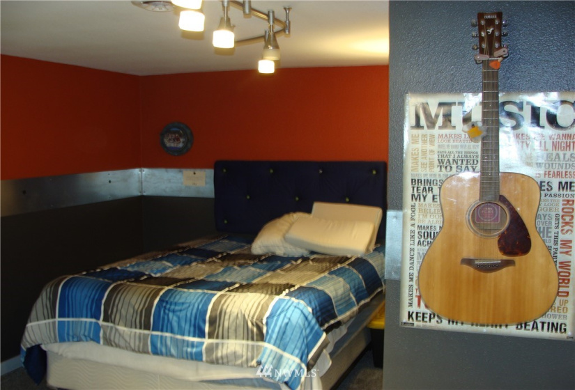 1017 Ivy, Moses Lake, Washington 98837, 4 Bedrooms Bedrooms, ,1 BathroomBathrooms,Residential,For Sale,Guffin Eccles ADD,Ivy,NWM1833624