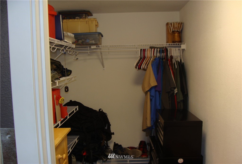 1017 Ivy, Moses Lake, Washington 98837, 4 Bedrooms Bedrooms, ,1 BathroomBathrooms,Residential,For Sale,Guffin Eccles ADD,Ivy,NWM1833624