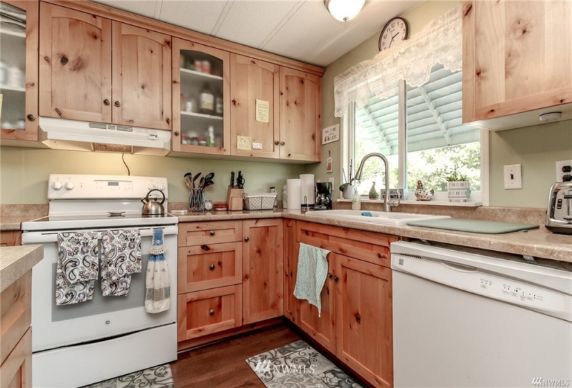 22001 106th, Kent, Washington 98031, 2 Bedrooms Bedrooms, ,2 BathroomsBathrooms,Residential,For Sale,106th,NWM1834579