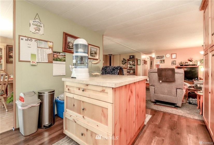 22001 106th, Kent, Washington 98031, 2 Bedrooms Bedrooms, ,2 BathroomsBathrooms,Residential,For Sale,106th,NWM1834579