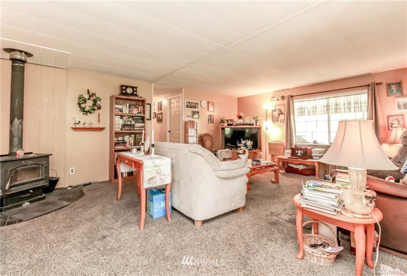 22001 106th, Kent, Washington 98031, 2 Bedrooms Bedrooms, ,2 BathroomsBathrooms,Residential,For Sale,106th,NWM1834579