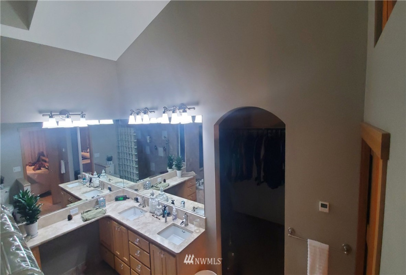 2410 Newberg, Snohomish, Washington 98290, 3 Bedrooms Bedrooms, ,4 BathroomsBathrooms,Residential,For Sale,Newberg,NWM1833930