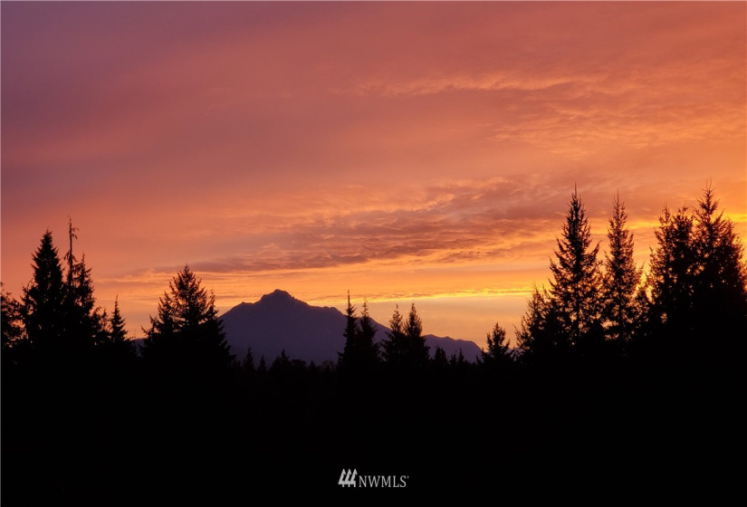 2410 Newberg, Snohomish, Washington 98290, 3 Bedrooms Bedrooms, ,4 BathroomsBathrooms,Residential,For Sale,Newberg,NWM1833930