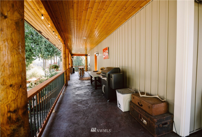 2410 Newberg, Snohomish, Washington 98290, 3 Bedrooms Bedrooms, ,4 BathroomsBathrooms,Residential,For Sale,Newberg,NWM1833930