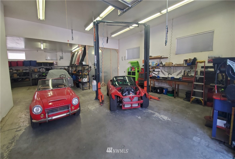 2410 Newberg, Snohomish, Washington 98290, 3 Bedrooms Bedrooms, ,4 BathroomsBathrooms,Residential,For Sale,Newberg,NWM1833930