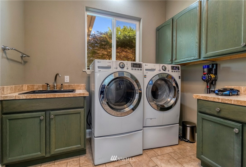 96 Winemakers Lane, Walla Walla, Washington 99362, 5 Bedrooms Bedrooms, ,3 BathroomsBathrooms,Residential,For Sale,Bella Terra,Winemakers Lane,NWM1833889