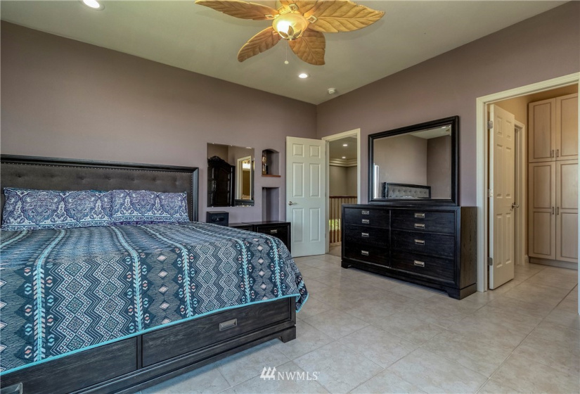 96 Winemakers Lane, Walla Walla, Washington 99362, 5 Bedrooms Bedrooms, ,3 BathroomsBathrooms,Residential,For Sale,Bella Terra,Winemakers Lane,NWM1833889