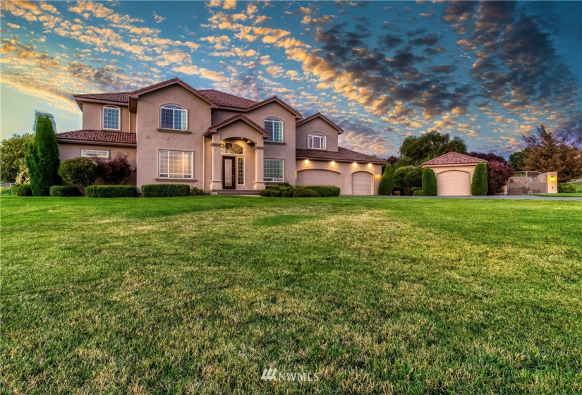 96 Winemakers Lane, Walla Walla, Washington 99362, 5 Bedrooms Bedrooms, ,3 BathroomsBathrooms,Residential,For Sale,Bella Terra,Winemakers Lane,NWM1833889