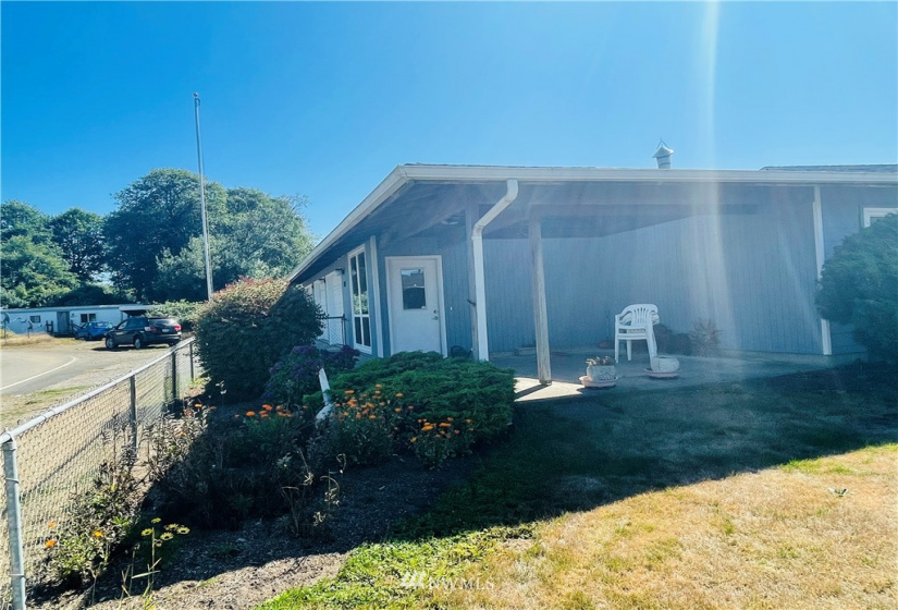 205 18th, Seaview, Washington 98631, 3 Bedrooms Bedrooms, ,1 BathroomBathrooms,Residential,For Sale,18th,NWM1834747
