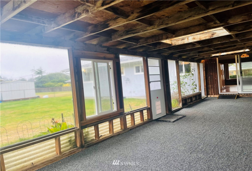 205 18th, Seaview, Washington 98631, 3 Bedrooms Bedrooms, ,1 BathroomBathrooms,Residential,For Sale,18th,NWM1834747