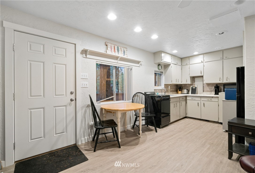 21610 Camp 12, Leavenworth, Washington 98826, 2 Bedrooms Bedrooms, ,1 BathroomBathrooms,Residential,For Sale,Camp 12,NWM1833390