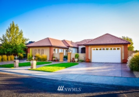 4072 Cove West, Moses Lake, Washington 98837, 3 Bedrooms Bedrooms, ,1 BathroomBathrooms,Residential,For Sale,Cove West,NWM1833964