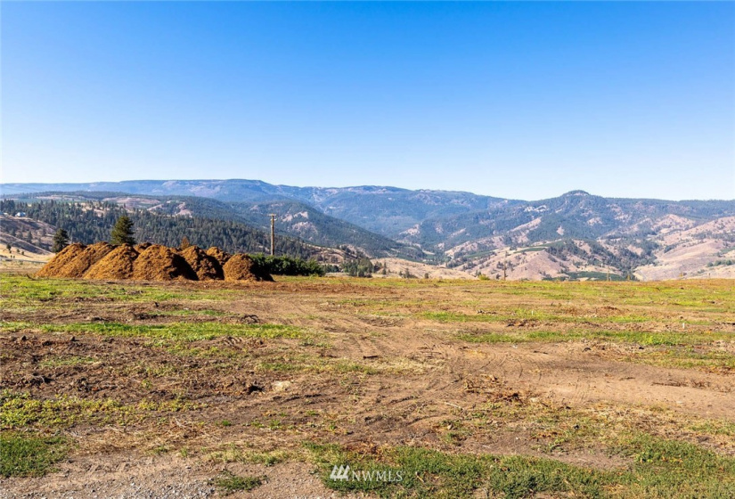 1 Wenatchee Heights, Wenatchee, Washington 98801, ,Land,For Sale,Wenatchee Heights,NWM1834879