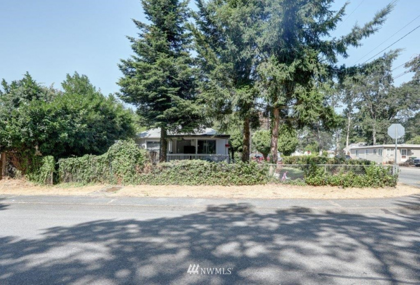 8602 Lake, Lakewood, Washington 98498, ,Residential Income,For Sale,Lake,NWM1828509