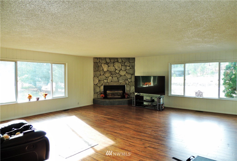 17320 Hwy 21, Malo, Washington 99150, 3 Bedrooms Bedrooms, ,3 BathroomsBathrooms,Residential,For Sale,Hwy 21,NWM1835045